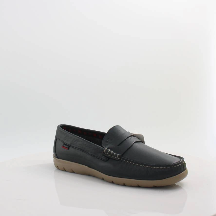 18004 Callaghan 24 Waterproof Cushioned