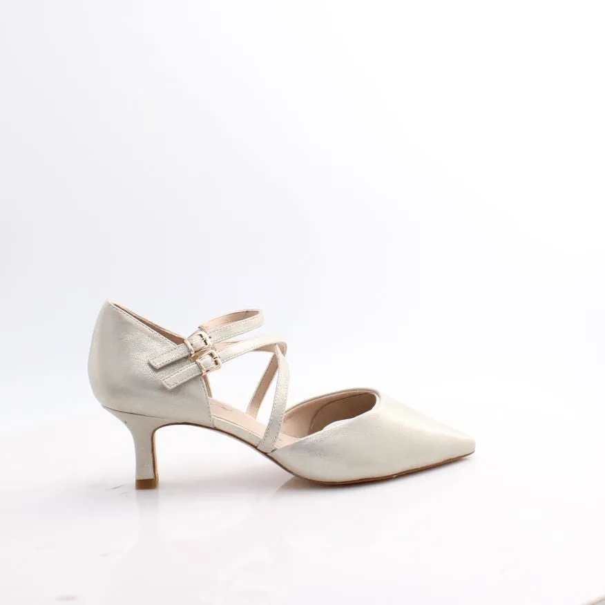 22405 Caprice 25 Breathable Minimalist Shoes