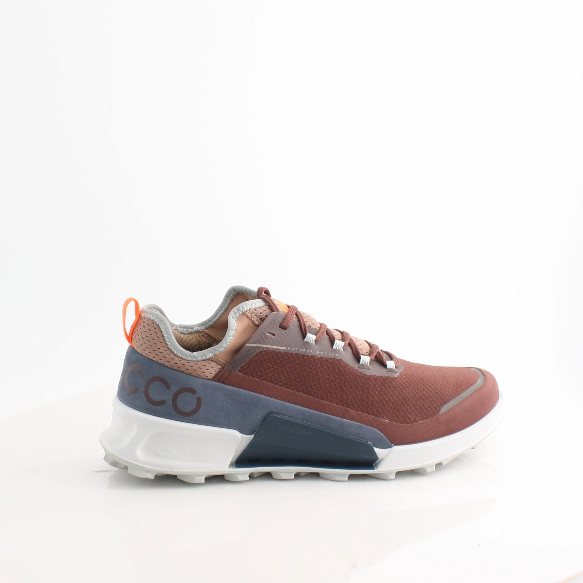 Minimalist Comfort Technology 822804 Biom 2.1 X Country Ecco