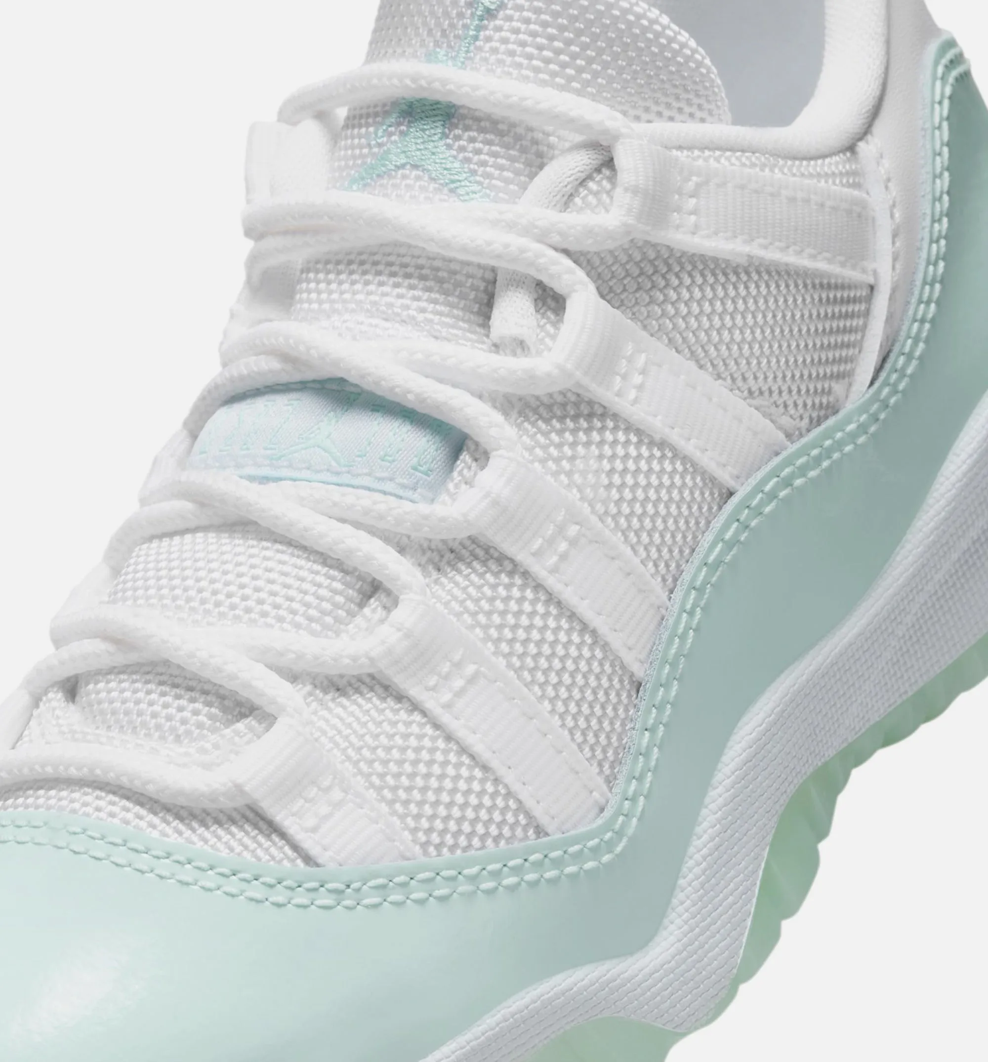 Air Jordan 11 Retro Low Igloo Preschool Lifestyle Shoe - White/Igloo Premium Comfort All Weather