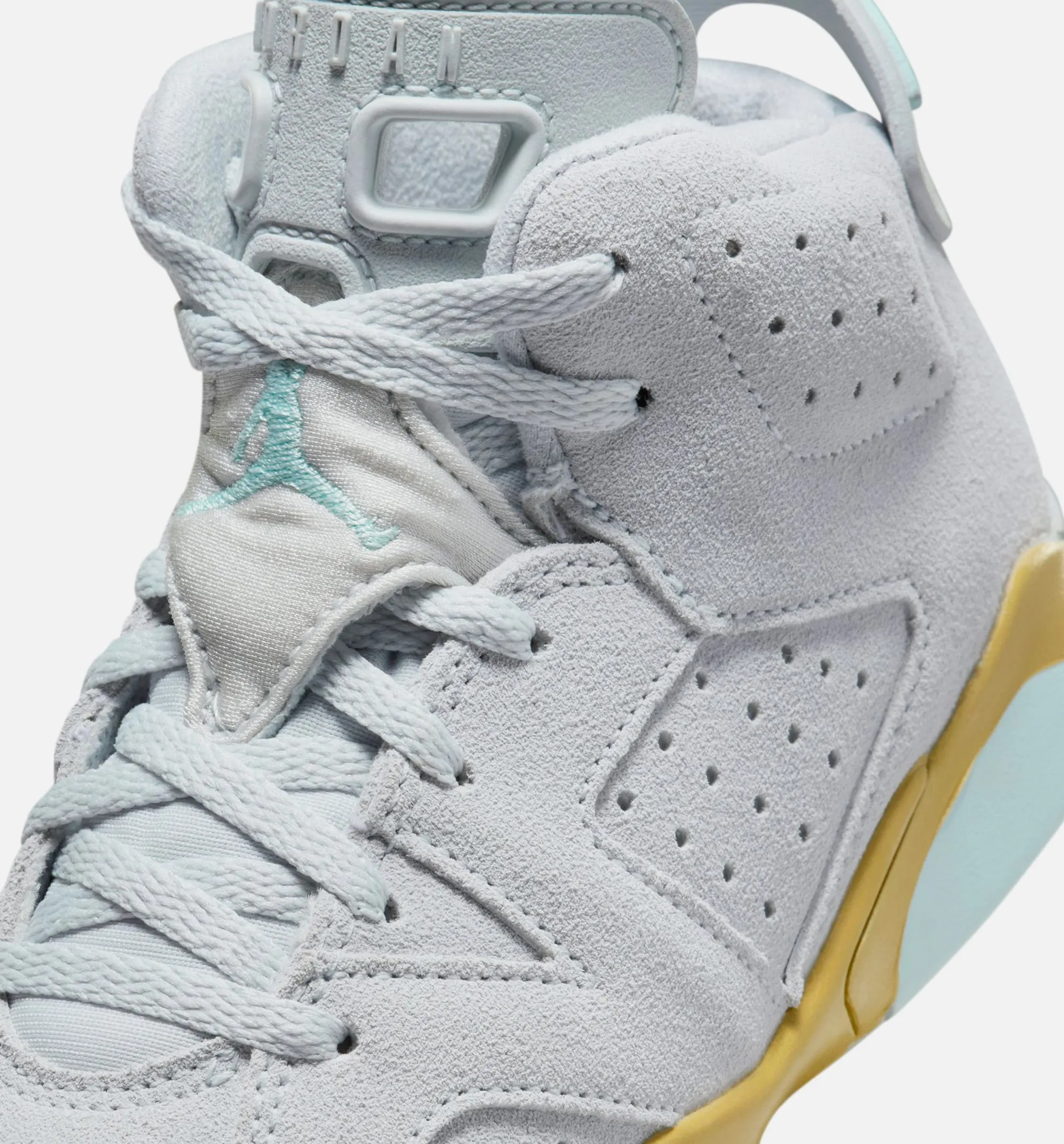 Air Jordan 6 Retro Pearl Preschool Lifestyle Shoe - Pure Platinum/Glacier Blue/Metallic Gold Travel Ready