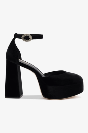 Minimalist Shoes Everyday Sneakers Ari Pump In Black Velvet