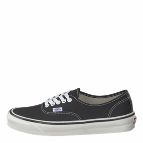 Slip On Shoes Rugged Sole Authentic 44 Dx Black