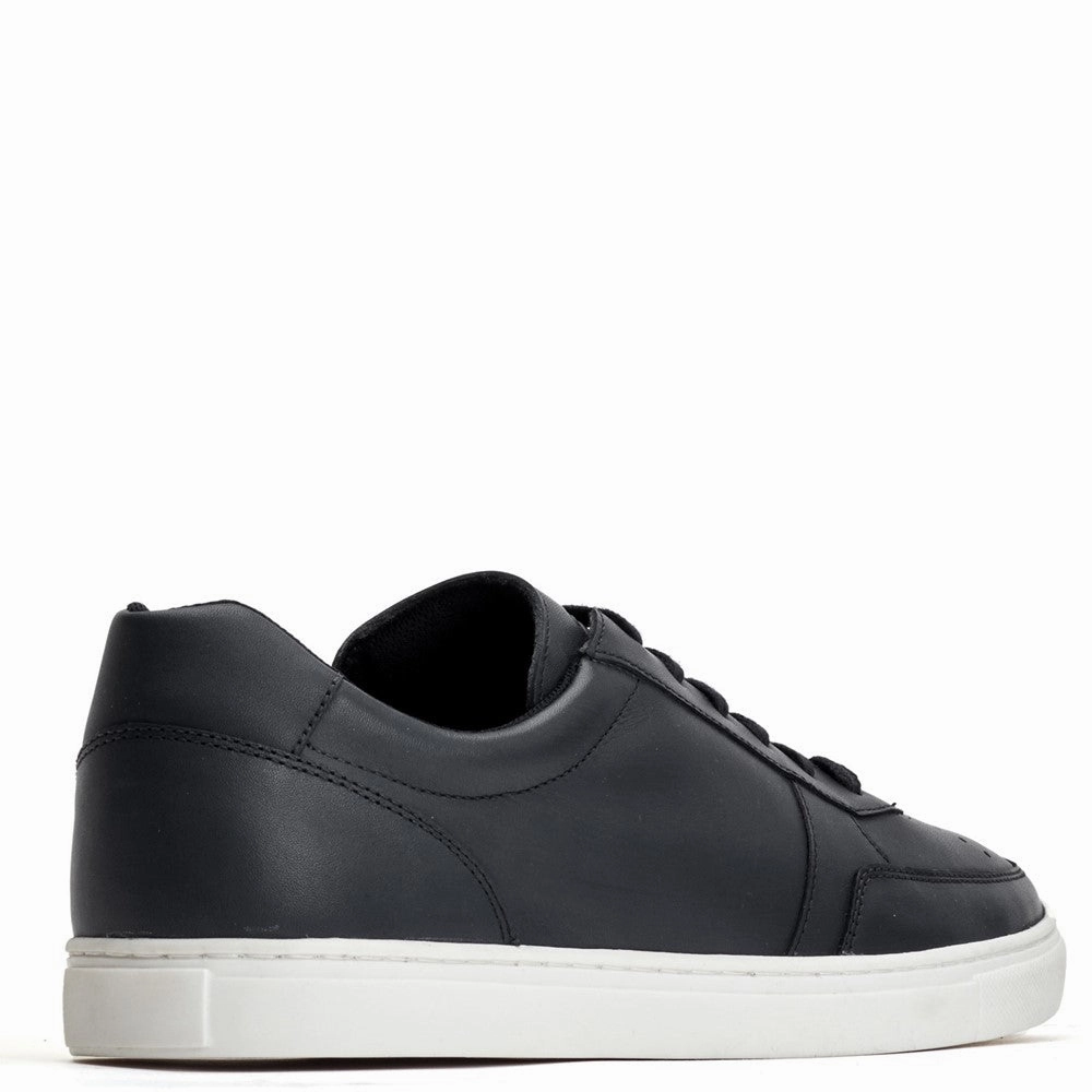 Shock Absorbing Base London Curtis Casual Sneaker