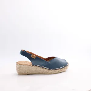 Weather Resistant Everyday Sneakers Bernia Toni Pons Sandals