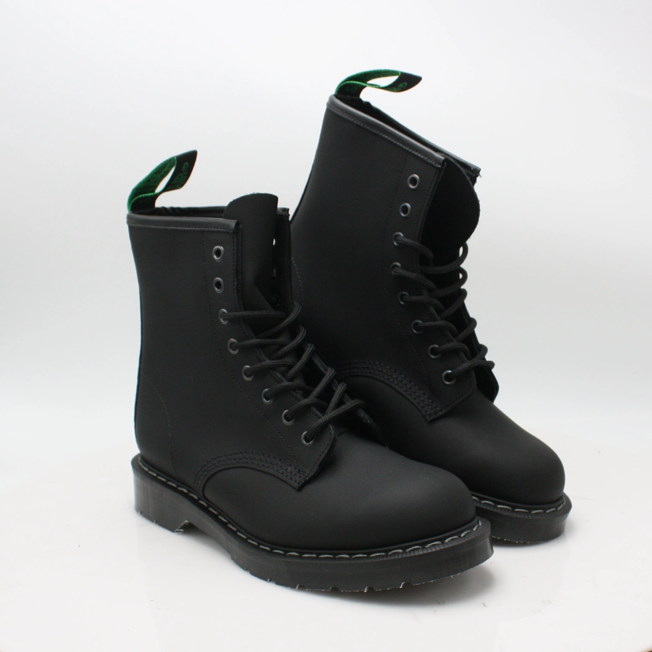 Moisture Wicking Easy Clean 8 Eye Derby Boot Solovair