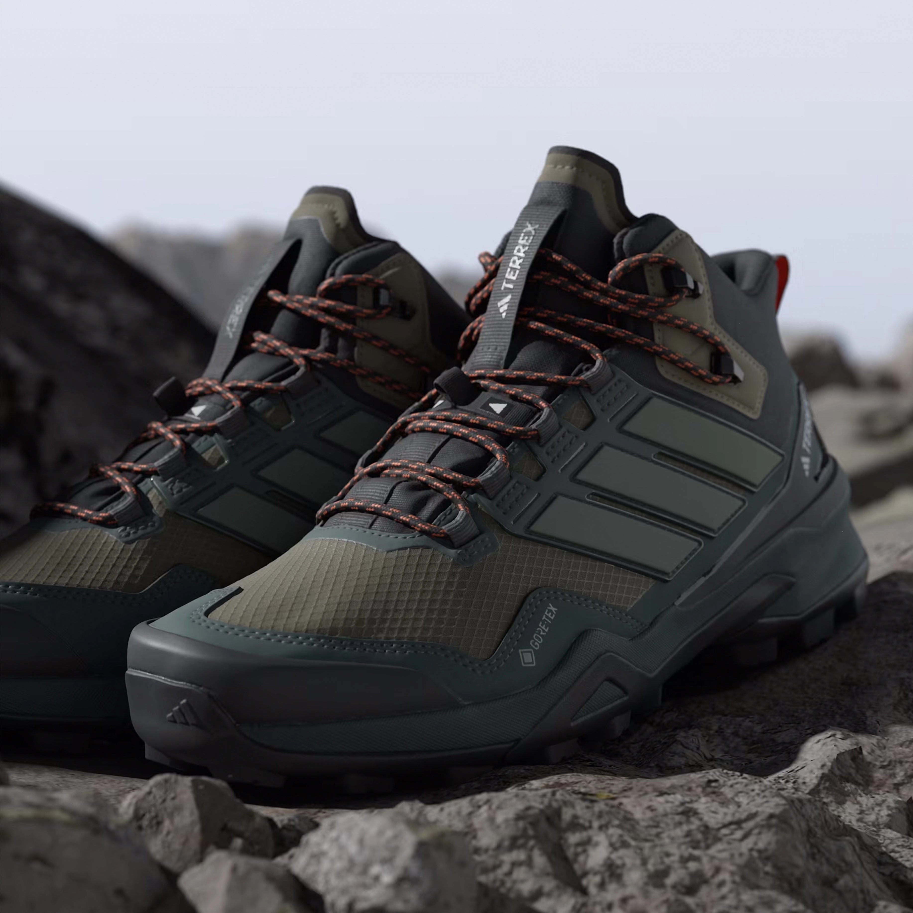 Secure Fit Rugged Adidas Terrex Hiking Boots Skychaser Mid Olive Strata / Silver Green / Core Black