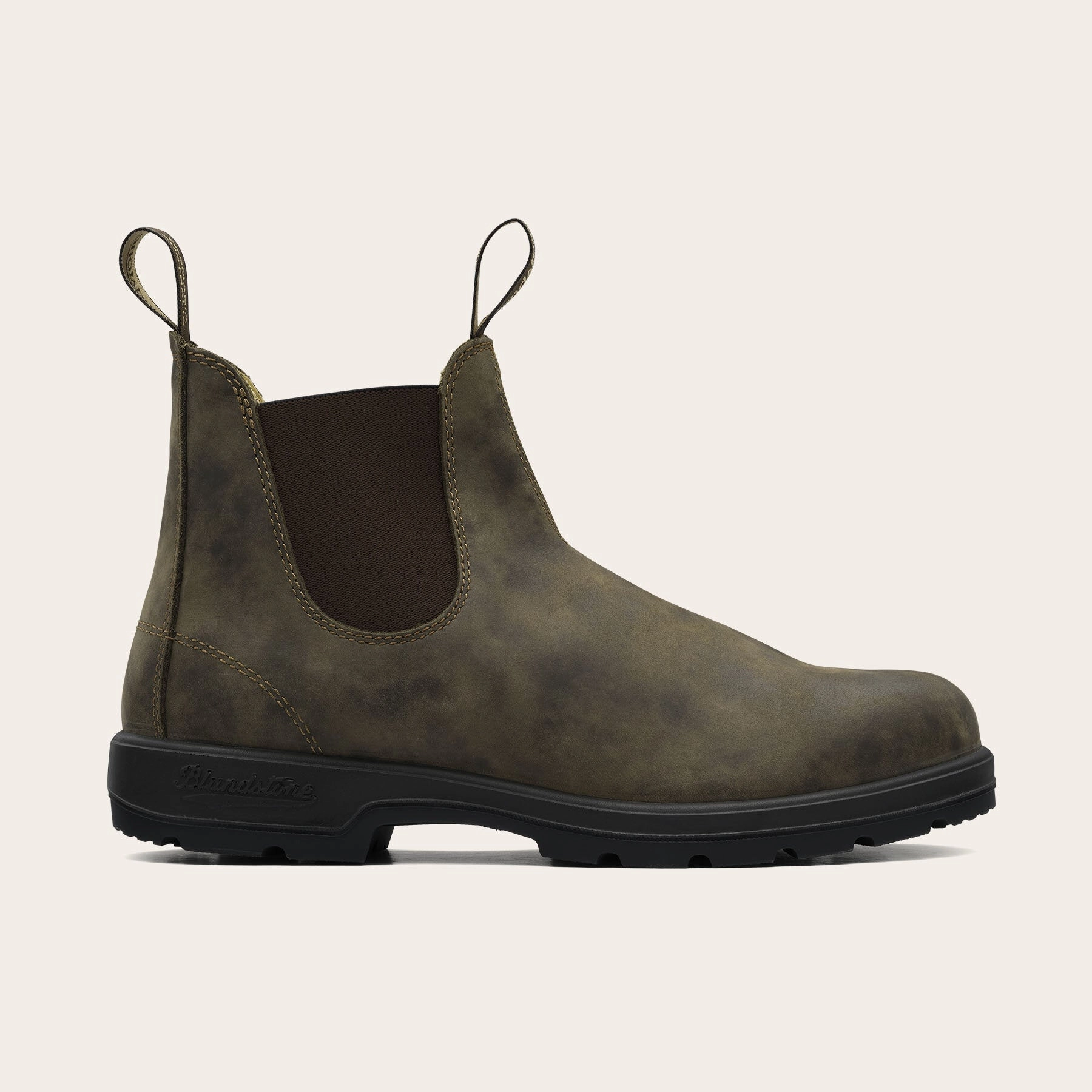 Blundstone | Unisex Chelsea Boots | Rustic Brown Iconic Chelsea Boot | Brown Non Slip Chic Footwear
