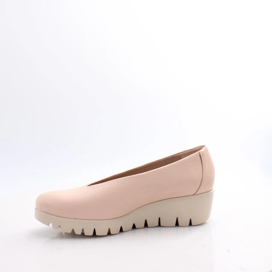 Sustainable Slip On Shoes C-33100 Wonders Shoes