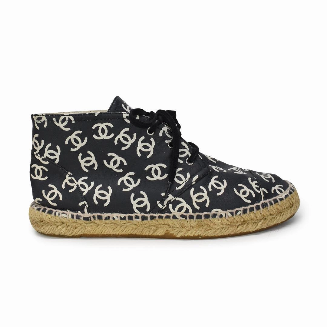 Weather Resistant Functional Footwear Chanel Espadrilles - Women'S 38