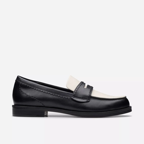 Clarks | Loafers | Women | Straven Edge Black Combination Leather | Black Grippy Soles