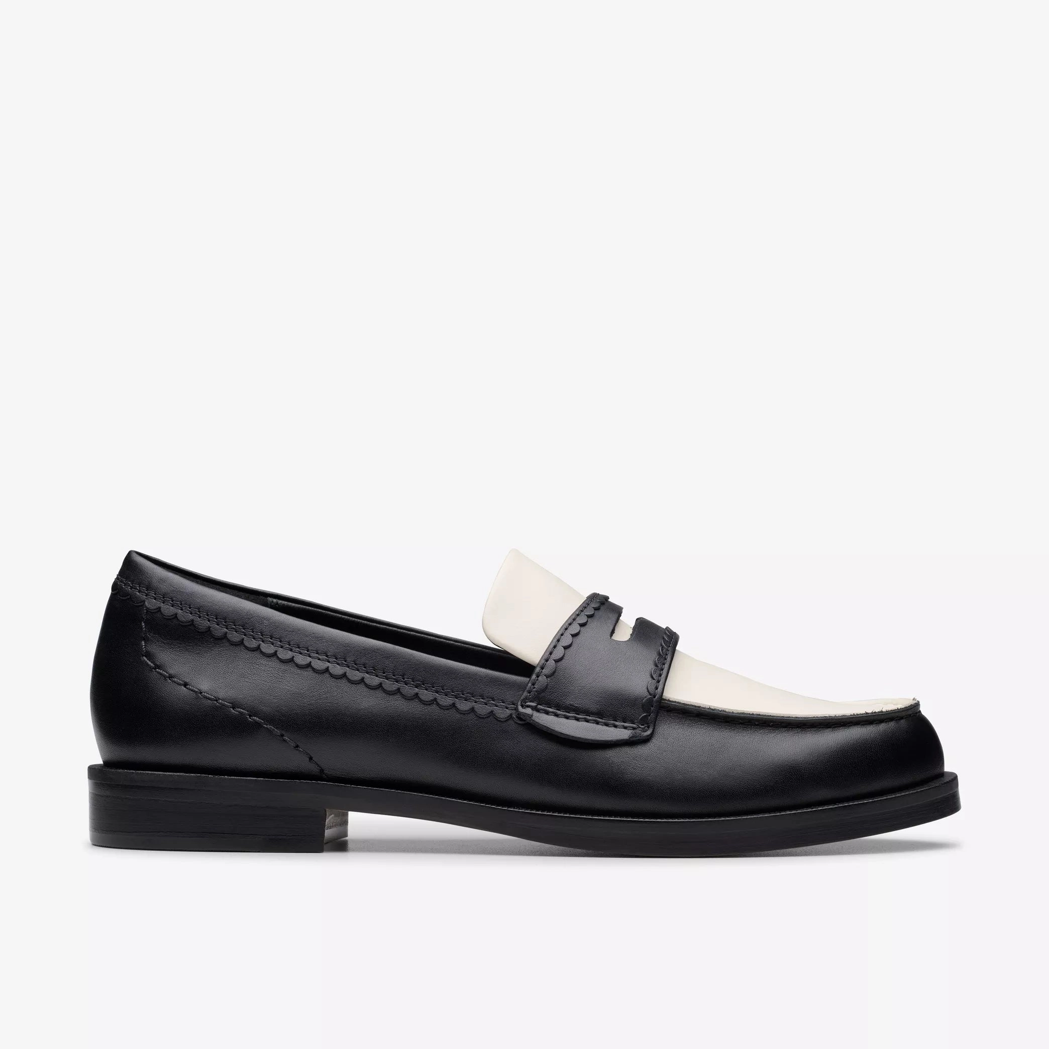 Clarks | Loafers | Women | Straven Edge Black Combination Leather | Black Grippy Soles