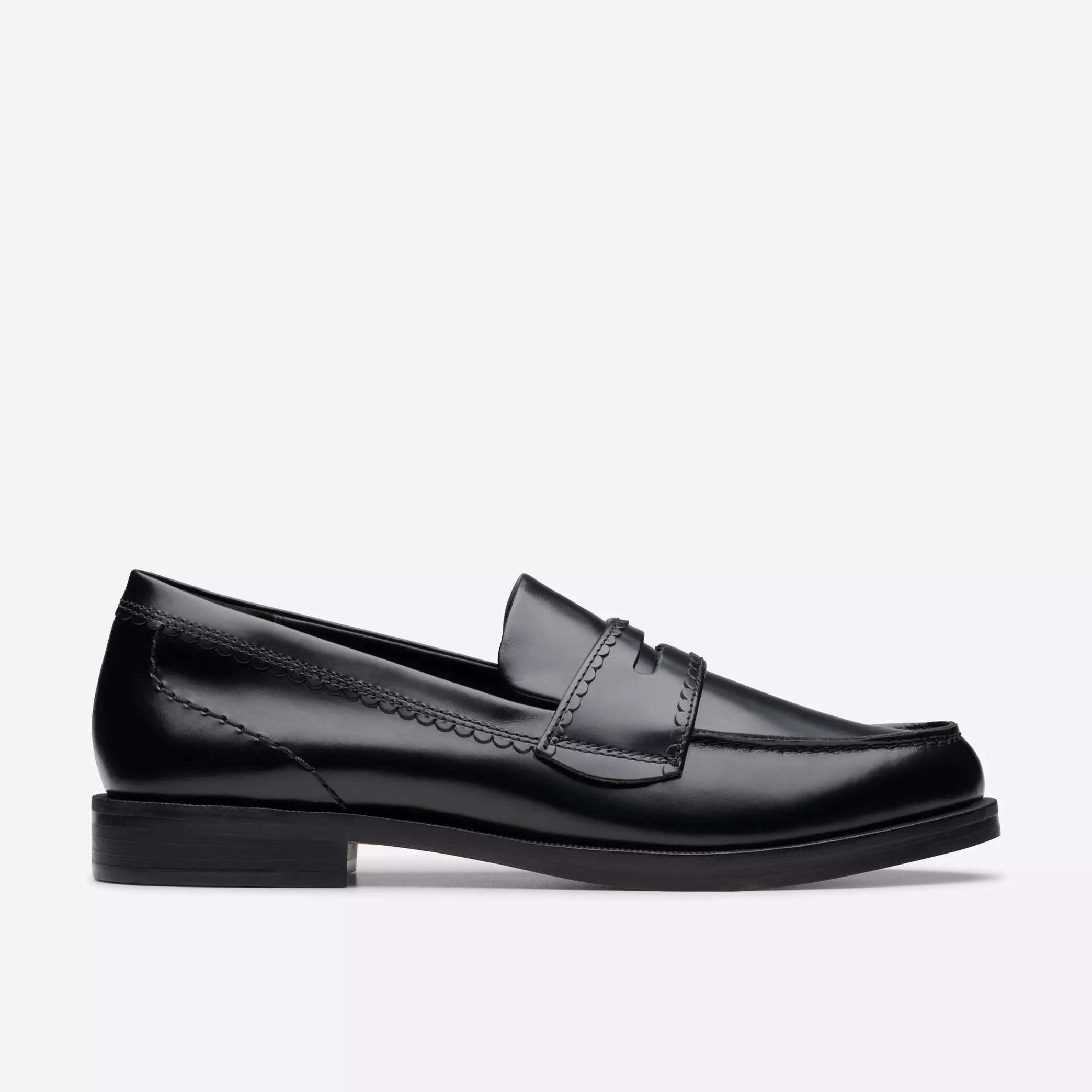 Ergonomic Odor Control Clarks | Loafers | Women | Straven Edge Black Leather | Black