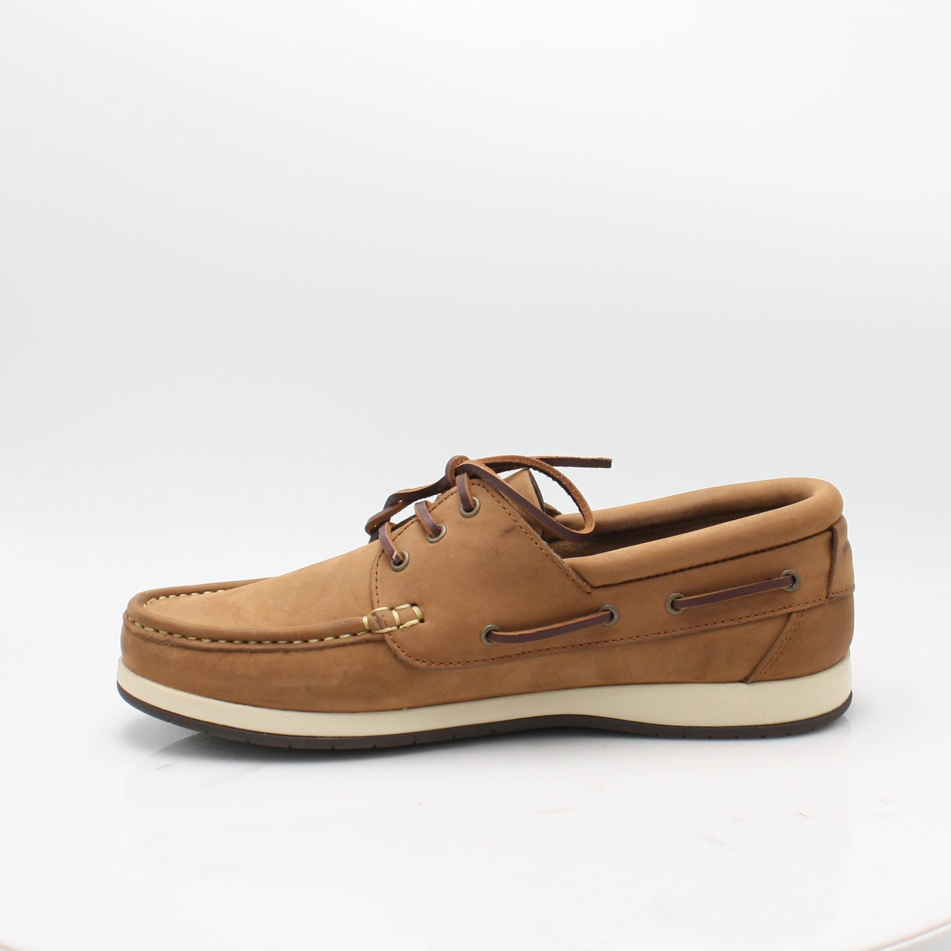Commodore 3723 Dubarry Easy Clean