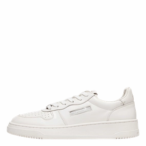 Court C-White Sporty Style