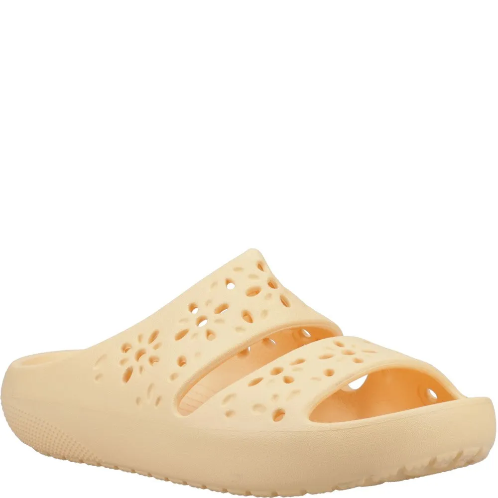 Crocs Unisex Classic Floral Cut Out Sandal Classic Sneakers