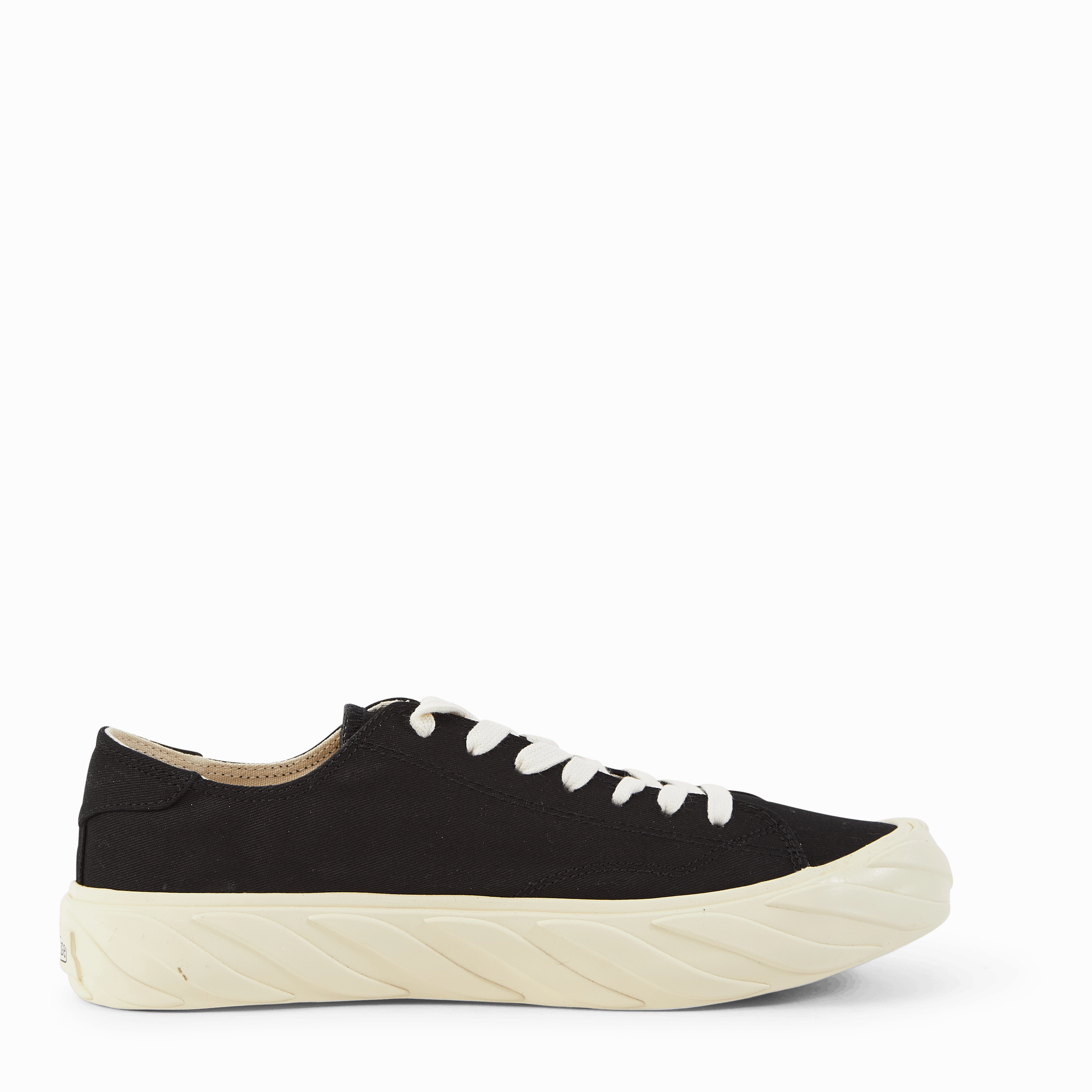 Cut Black Minimal Footwear Machine Washable