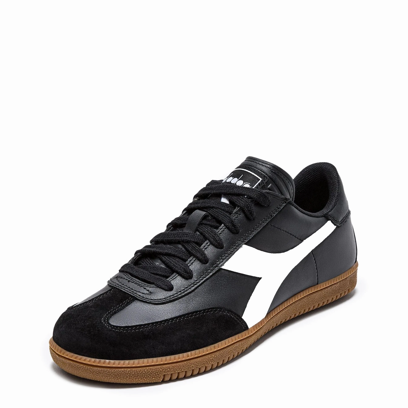 Smart Casual Footwear Comfort Technology Diadora Trainer Black  / White