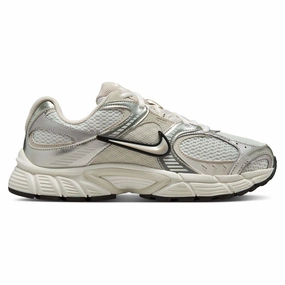 Travel Ready Nike V5 Rnr Womens Shoes