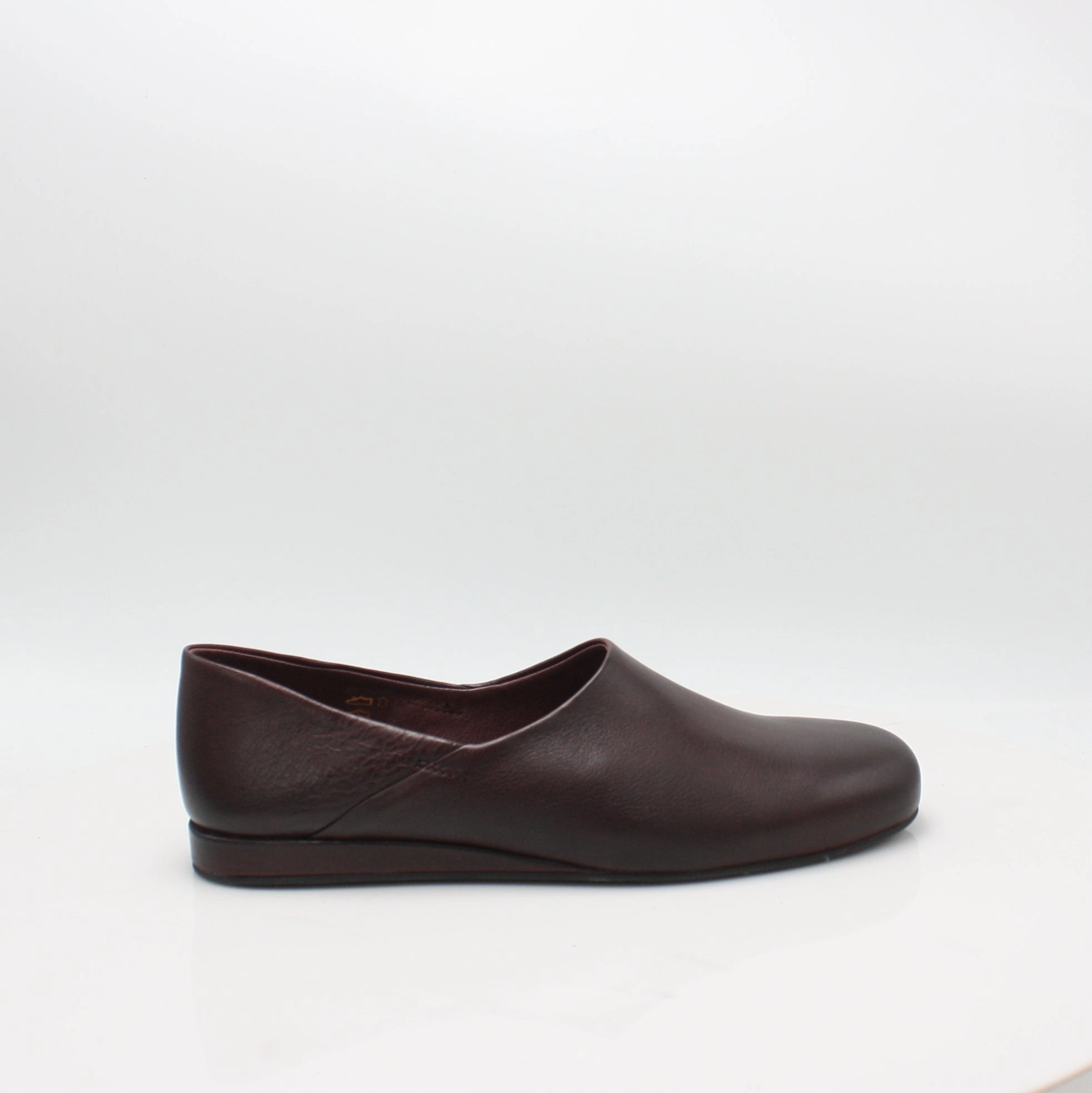 Everyday Footwear Ergonomic Elm Barker Slippers