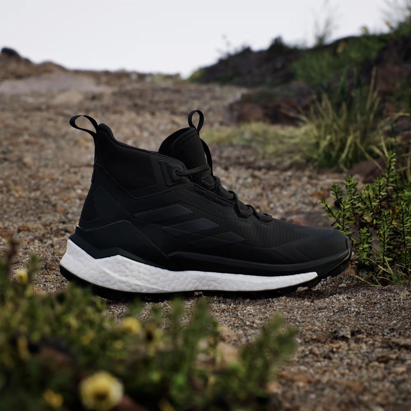 Adidas Terrex Womens Free Hiker 2 Gore-Tex Hiking Shoes Core Black / Core Black / Cloud White Standing Shoes