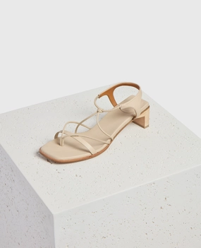 Comfort Shoes Notice Heel