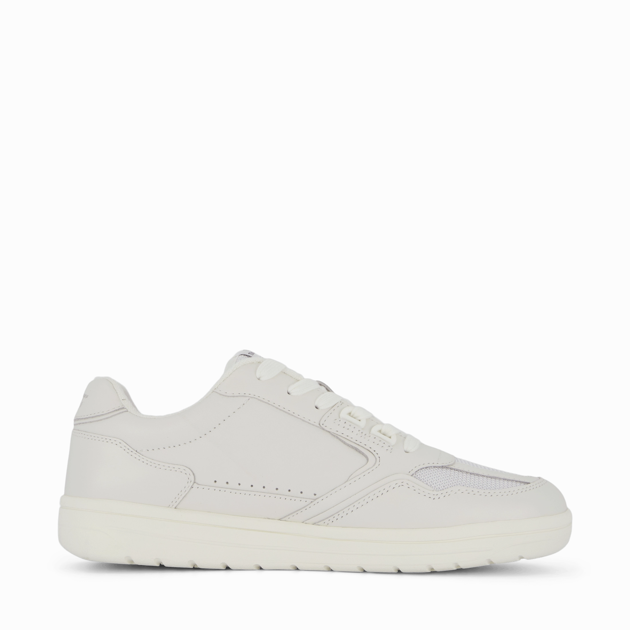The Player White Sporty Style