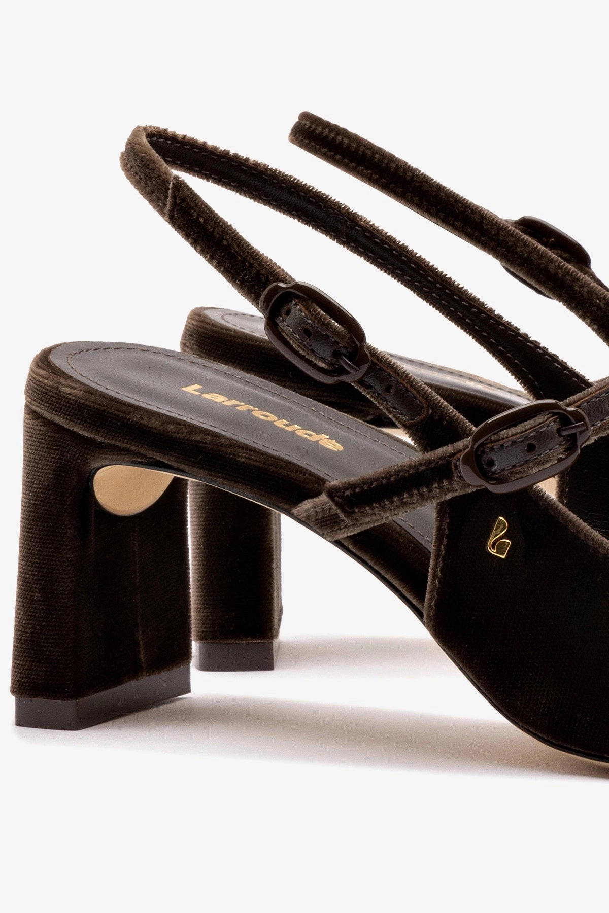 Supportive Wide Fit Georgina Pump In Brown Velvet
