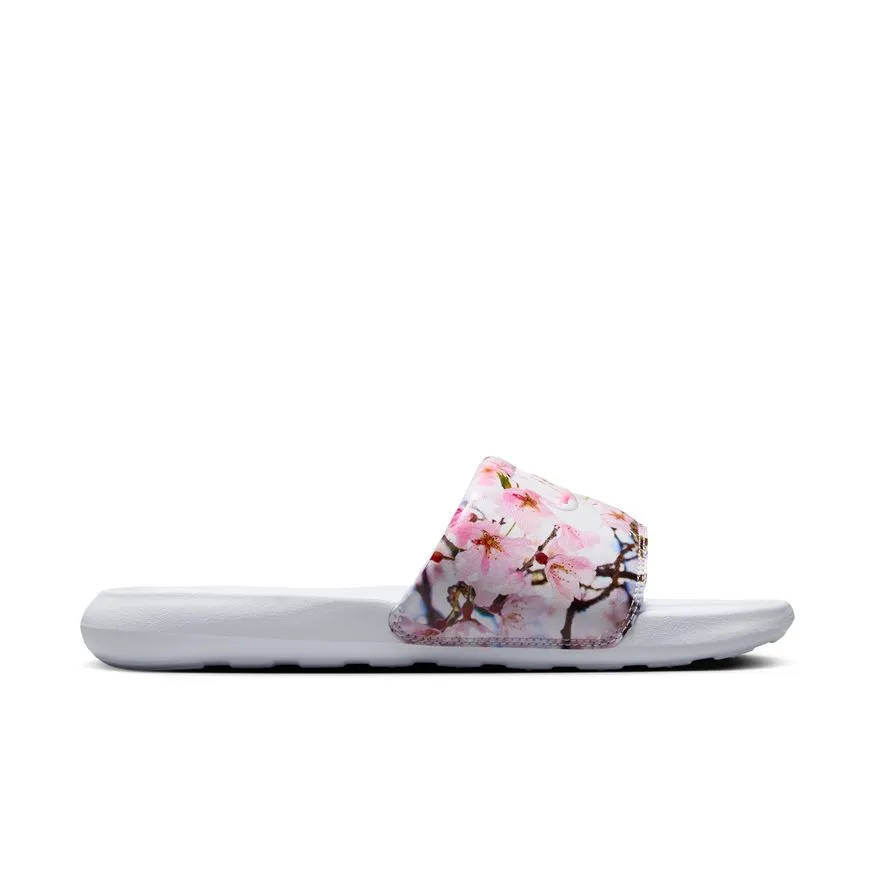 W Nike Victori One Fz3111-100 Flat Feet Shoes