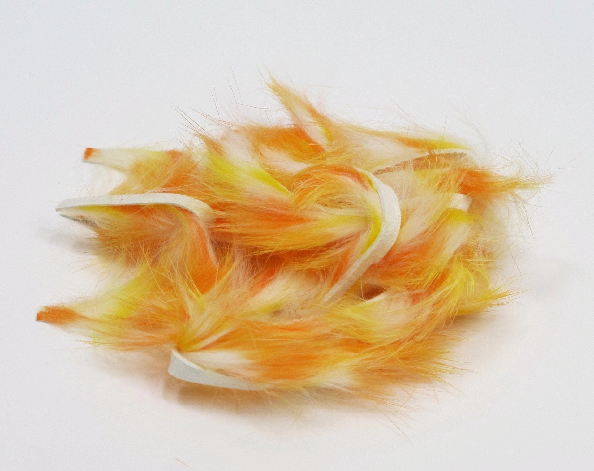 Hareline Dubbin Groovy Bunny Strip 1/8"