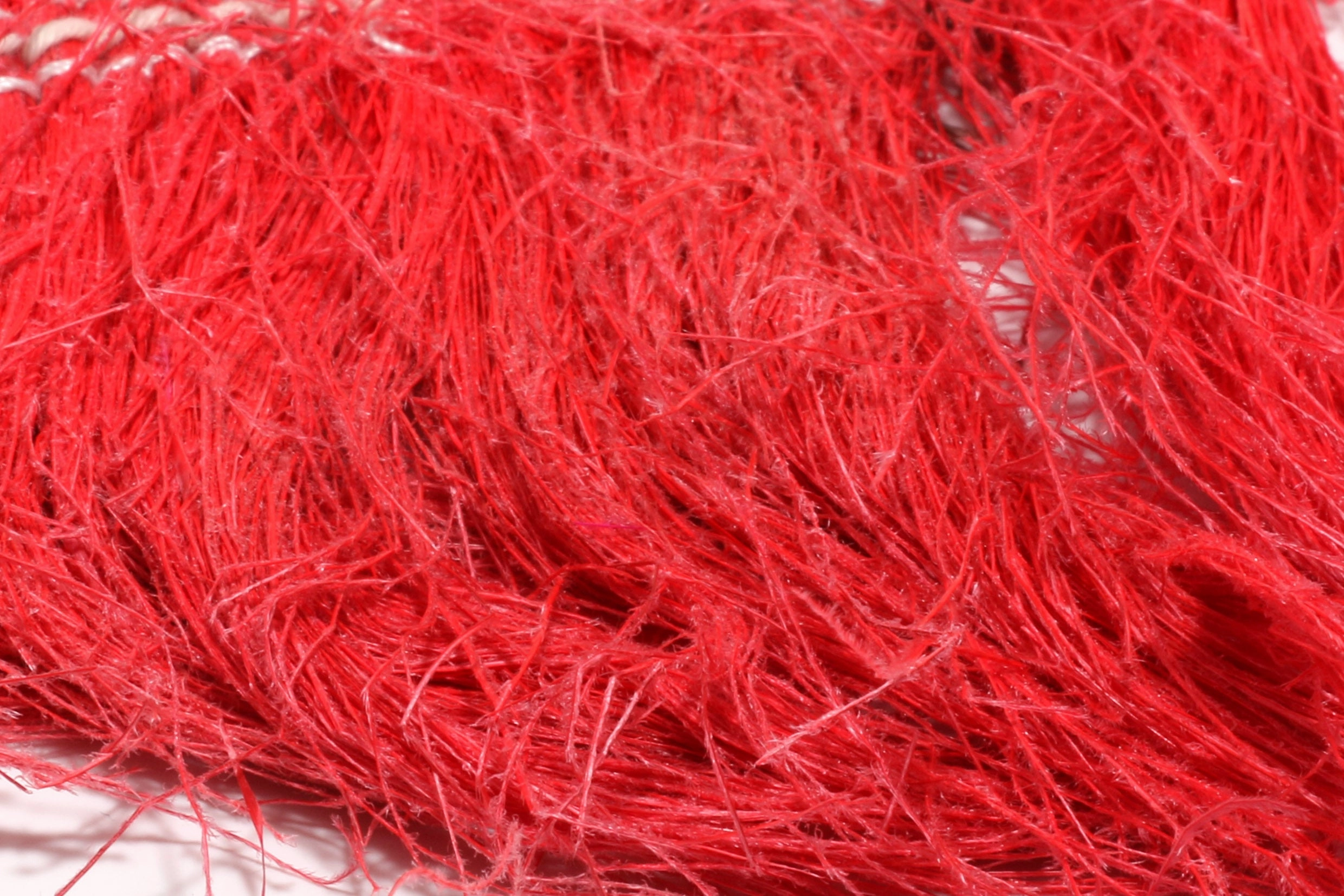 Hareline Dyed Over White Peacock Herl