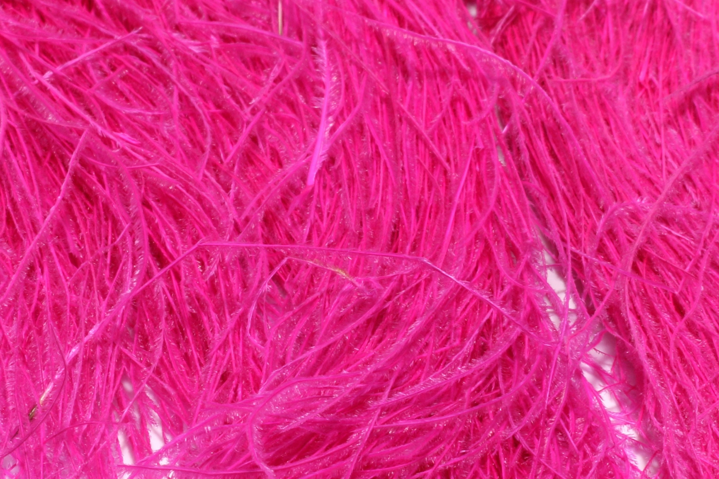 Hareline Dyed Over White Peacock Herl