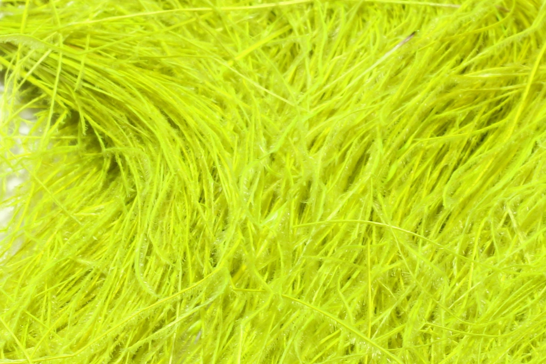 Hareline Dyed Over White Peacock Herl