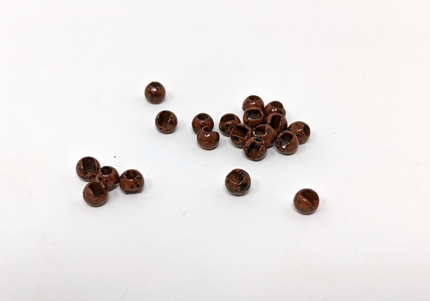 Hareline Mottled Slotted Tungsten Beads