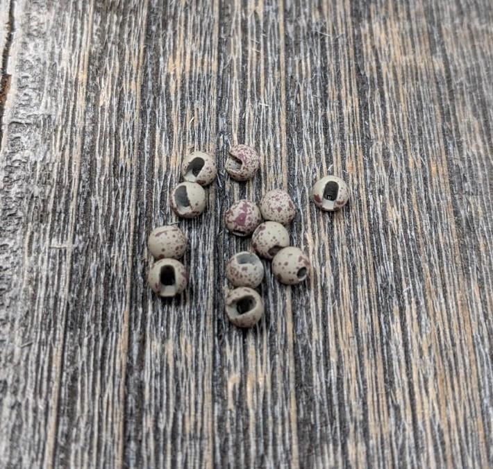 Hareline Mottled Tactical Slotted Tungsten Beads