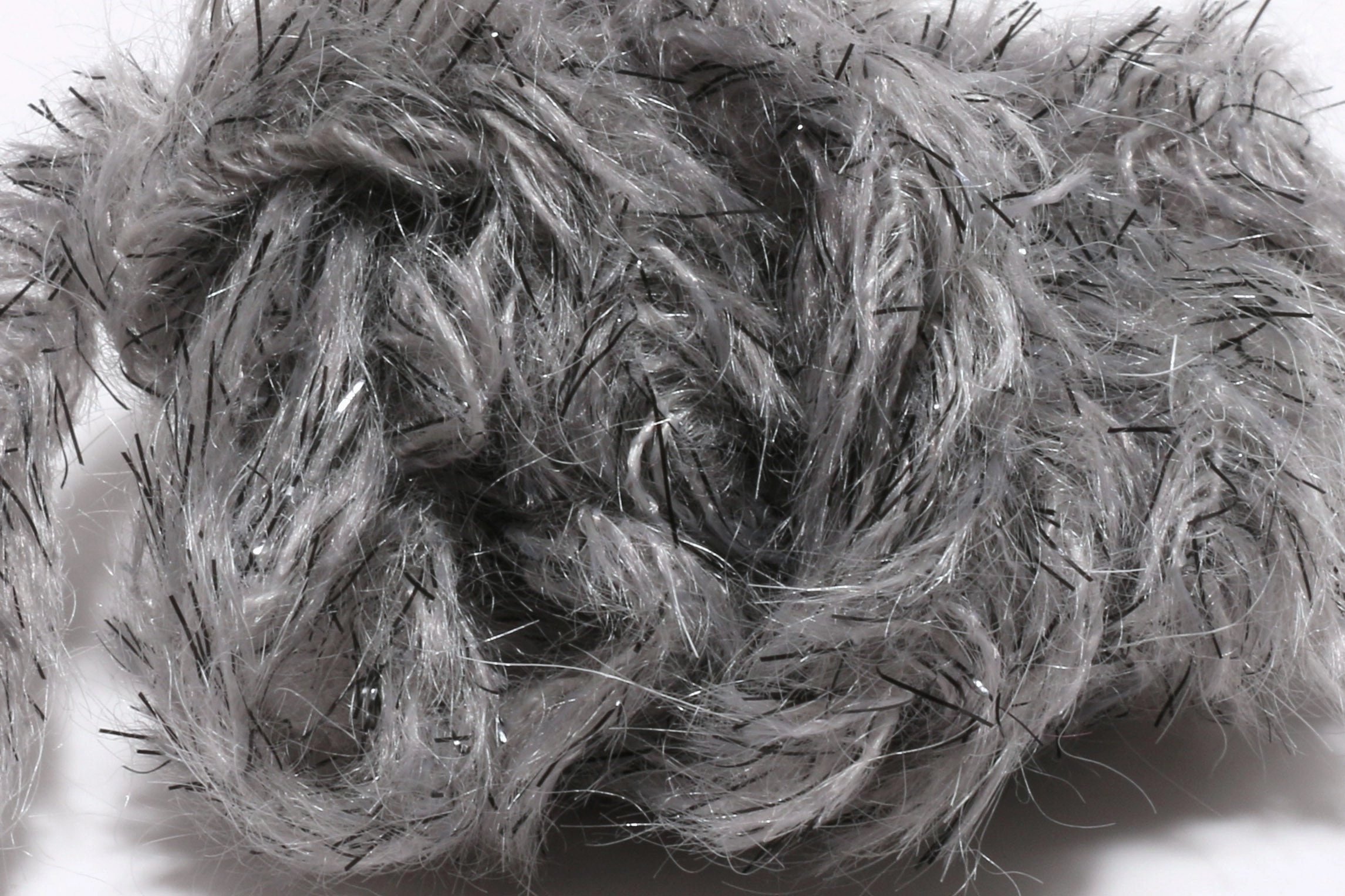 Hareline Speckled Black Mohair Scruff New