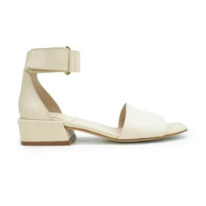 Ergonomic Modern Footwear Stuart Weitzman Sandals - Women'S 7.5