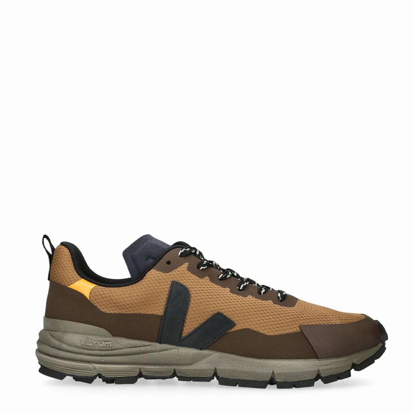 Supportive Shoes Veja Dekkan Alveomesh Trainer Tent Black Ouro