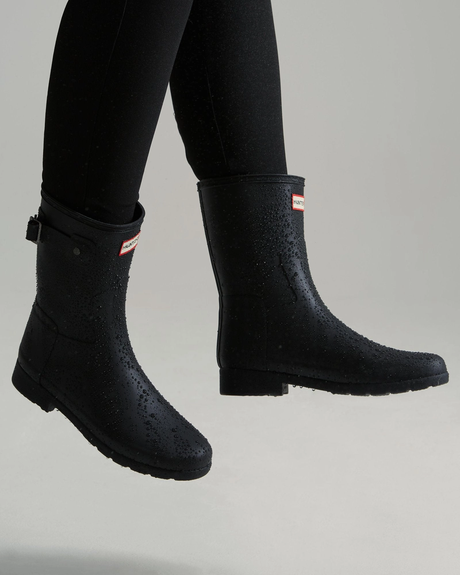 Hunter Women'S Refined Slim Fit Short Rain Boots Black Wfs2200Rma Blk Standing Shoes Water Resistant