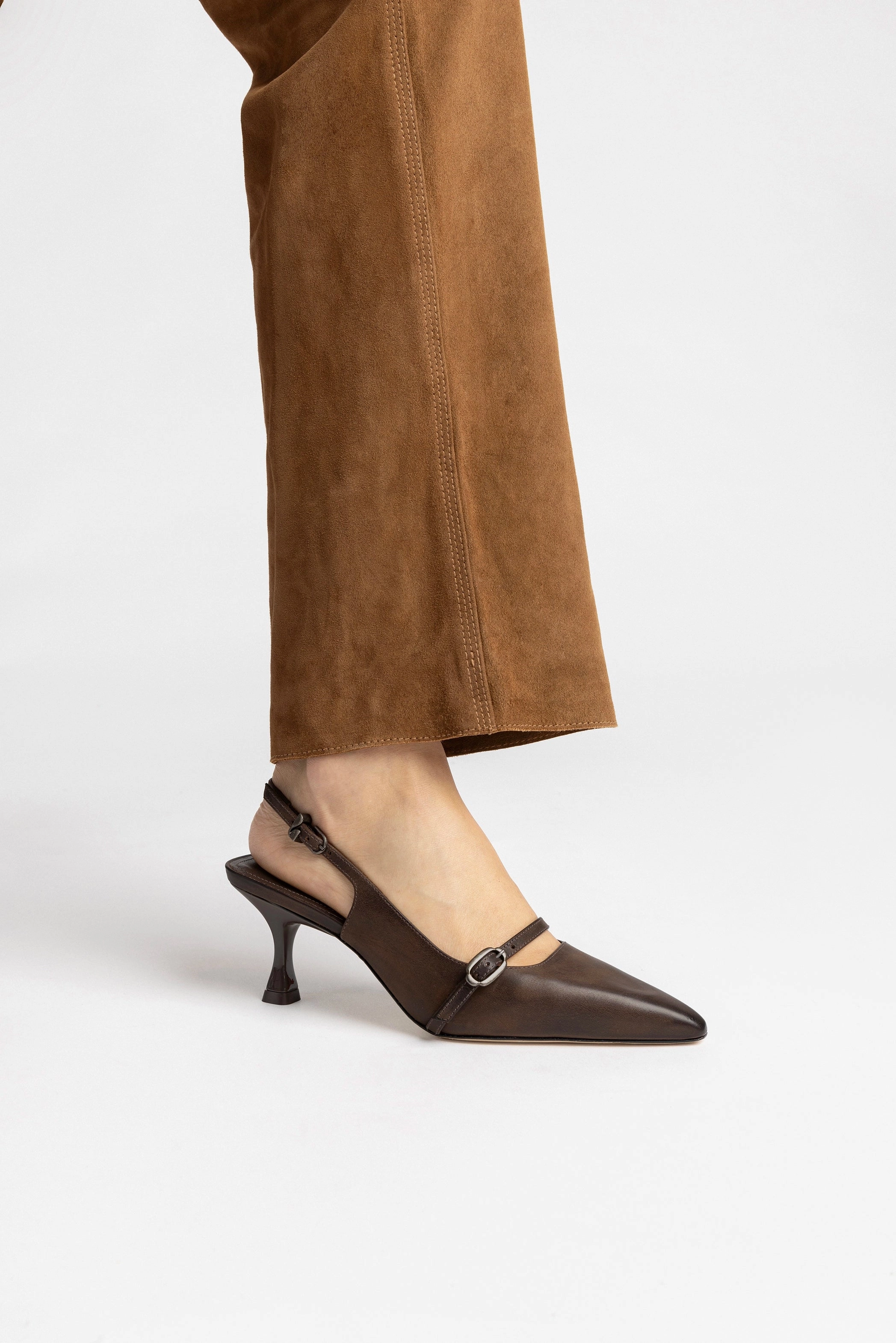 Everyday Sneakers Ines Pump In Brown Shadow Leather