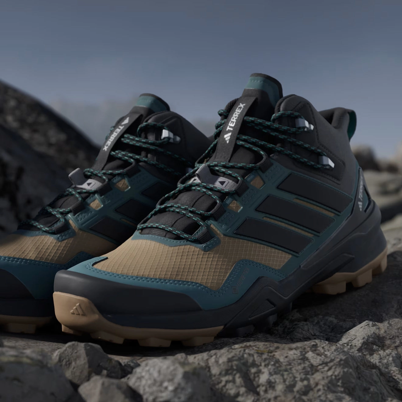 Adidas Terrex Skychaser Mid Gore-Tex Hiking Shoes Cardboard / Core Black / Preloved Teal Canvas Shoes