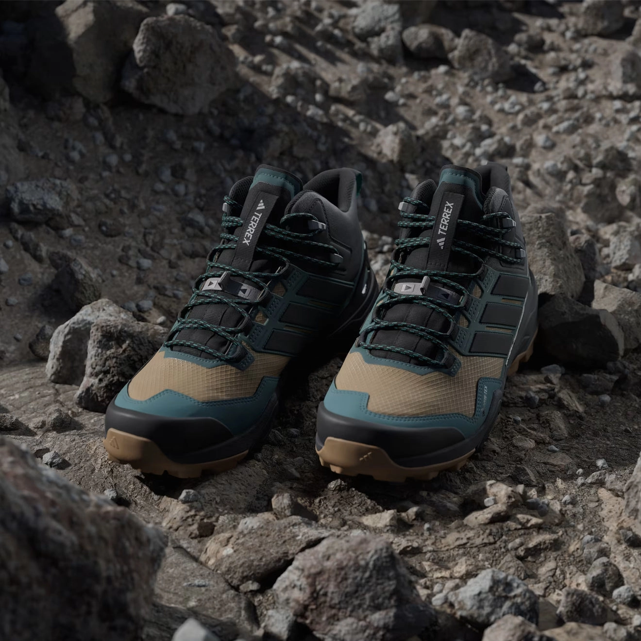 Adidas Terrex Skychaser Mid Gore-Tex Hiking Shoes Cardboard / Core Black / Preloved Teal Stable Minimal Footwear