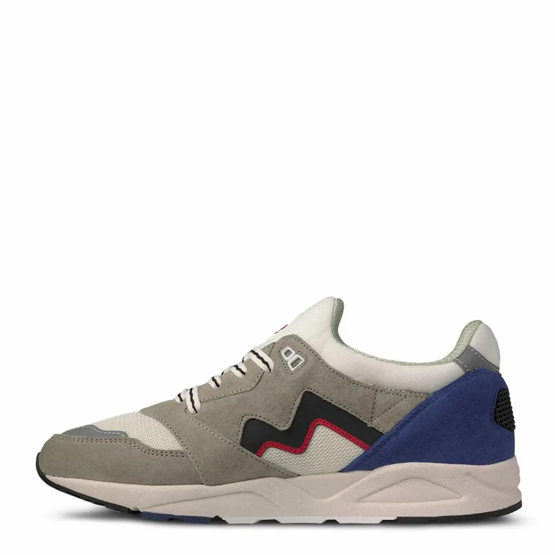 Water Resistant Supportive Shoes Karhu Aria 95 Trainers Vetiver / Black