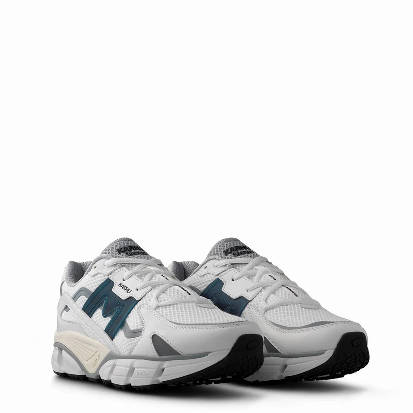 Karhu Super Fulcrum Trainer White / Deep Dive Slip On Shoes Easy Clean