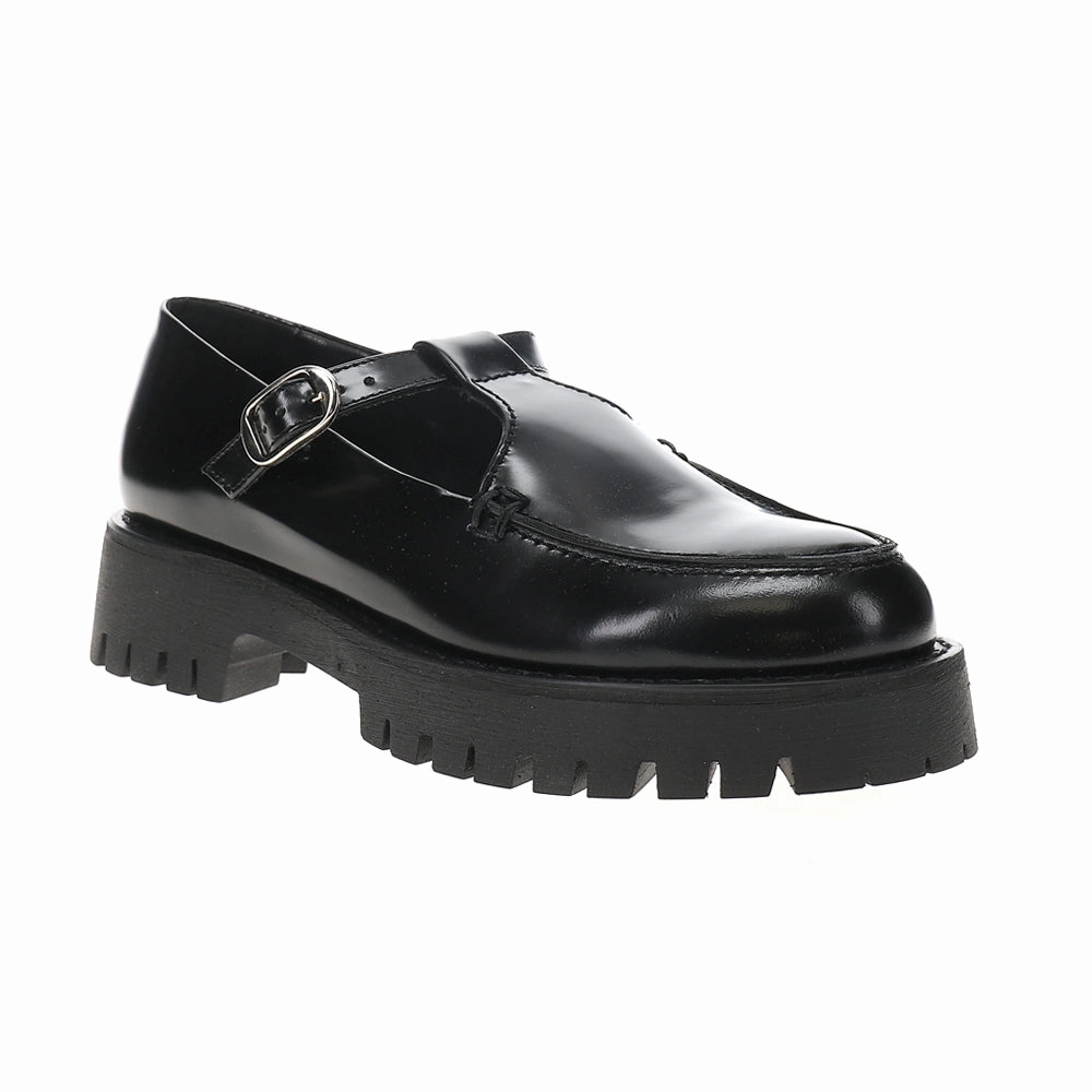 Leona Slip On Lug Sole Loafers Modern Classic Everyday Sneakers