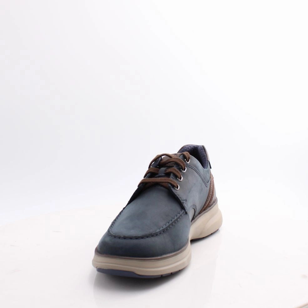 Versatile Style Versatile Footwear Mullan Moc Clarks 25