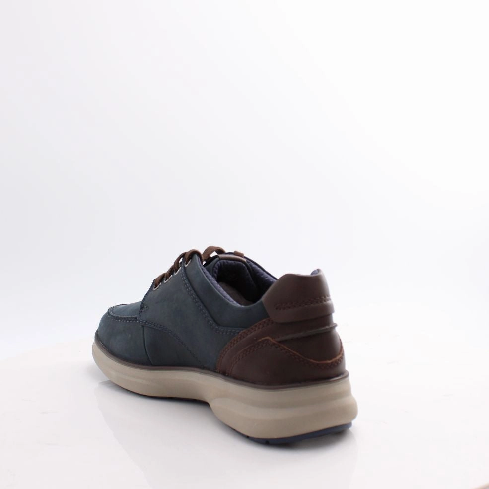 Mullan Moc Clarks 25 Travel Shoes