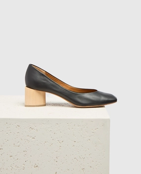 Icy Pump Supportive Classic Footwear