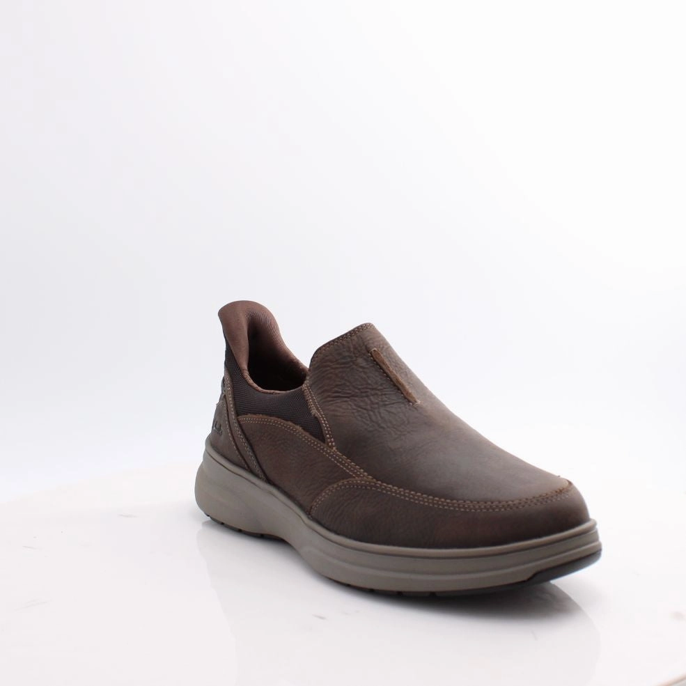 Easy Clean Grippy Soles Mullan Step Clarks 25