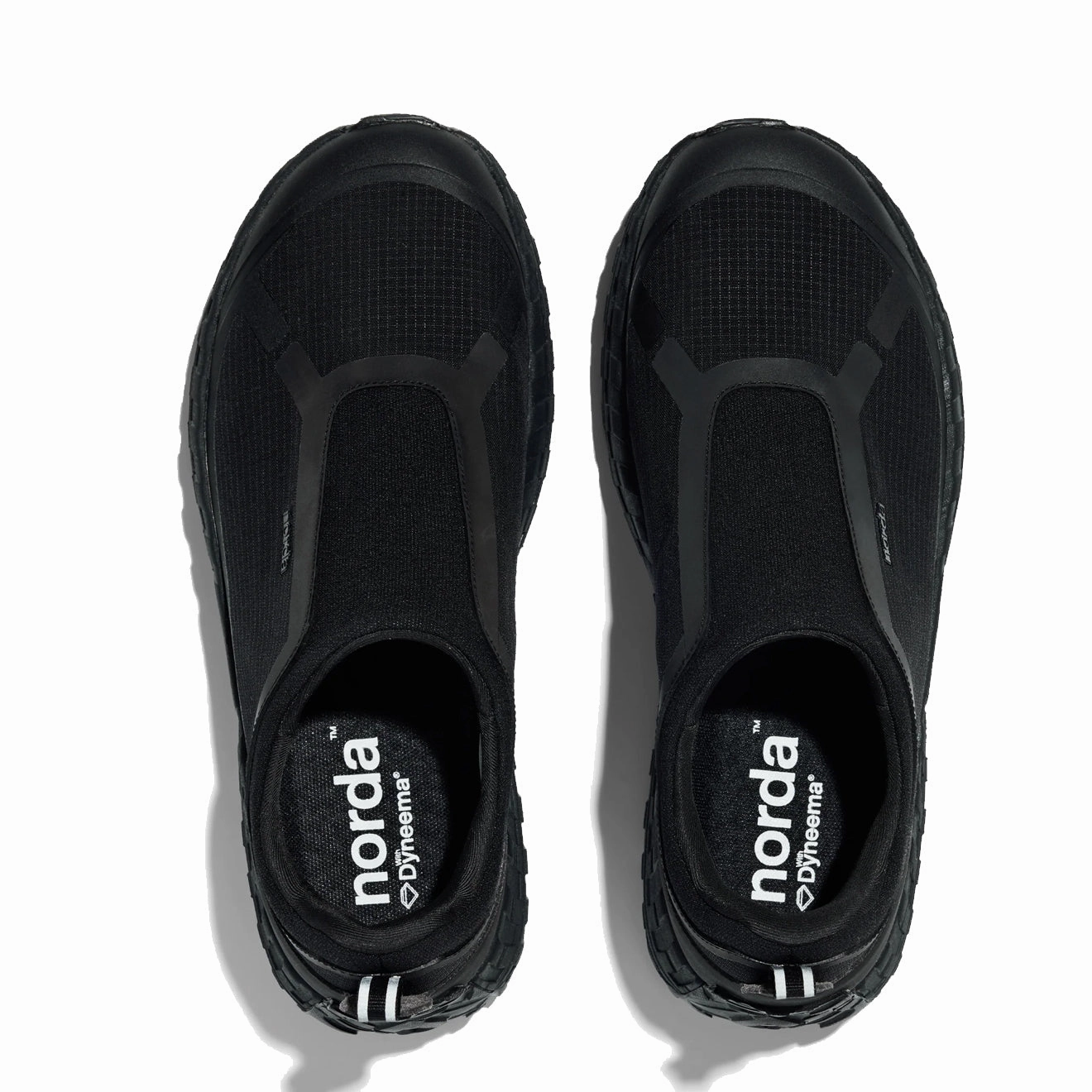 Non Slip Norda The 003 Trainer Pitch Black